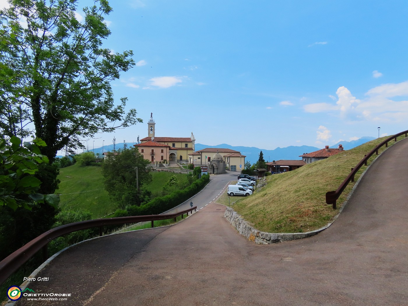 75 Rientro meridiano a Sant'Antonio Abbandonato .JPG